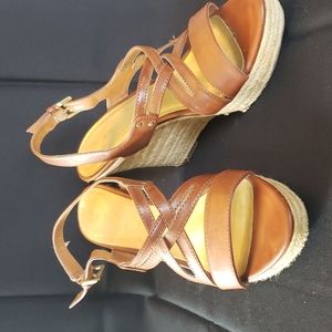 UNISA brown leather wedge sandals 9M 4.5 inch heel